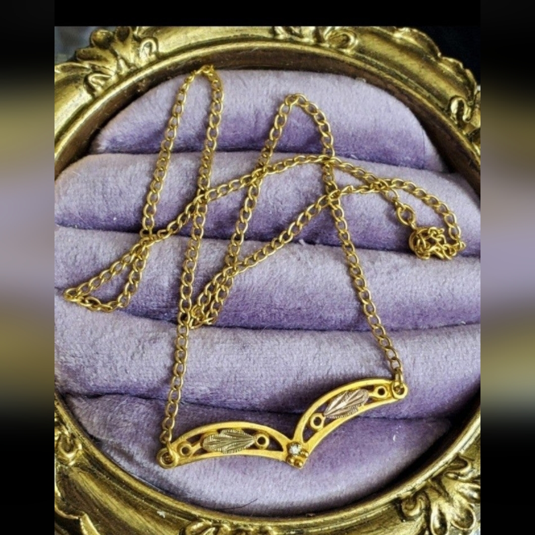 10k Solid Gold Necklace. Stamped 10k With An L For Lanstrom Which Creates Alot O